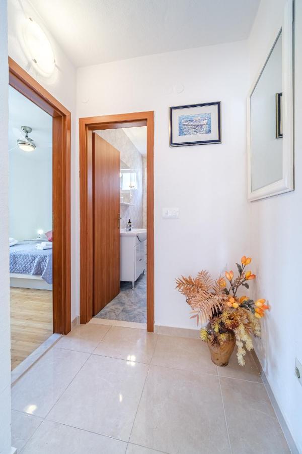 מילנה Villa Trebotic מראה חיצוני תמונה